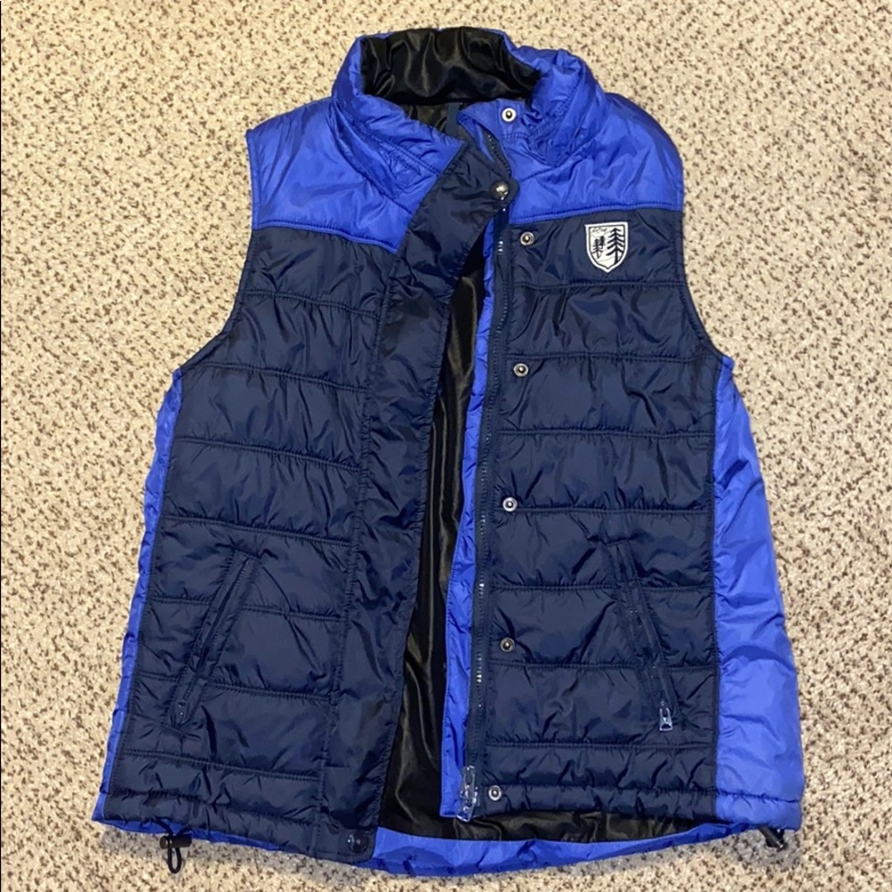 AE blue/black vest